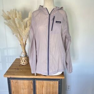 Patagonia purple lightweight jacket